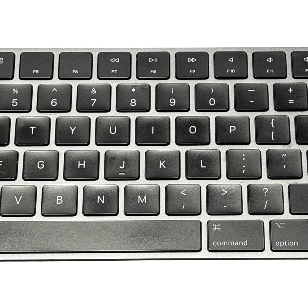 Apple A1843 Wireless Bluetooth Magic Keyboard With Numeric Keypad Black - Picture 4 of 9
